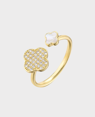 KYLIE CLOVER RING