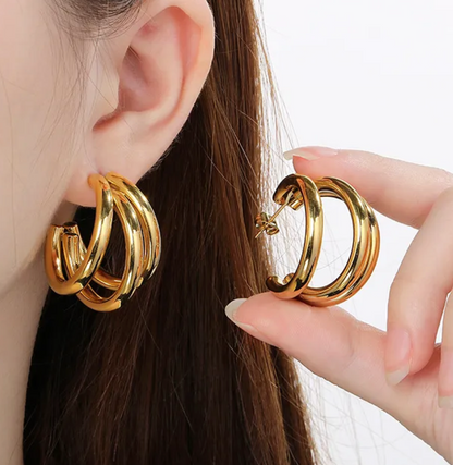 SOLANA EARRING